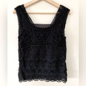 NWOT MEGHAN LA Scallop Cotton Lace Top Size 6